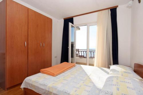 Apartments with a parking space Drasnice Makarska - 6042 Podgora