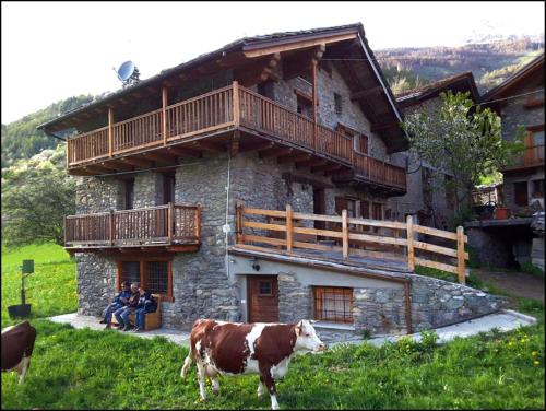 Chalet Ad Lignum, Pension in Allein bei Saint-Rhémy