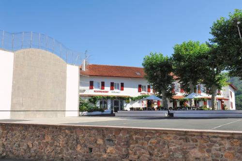 . Hotel Restaurant du Fronton - Maison Bonnet