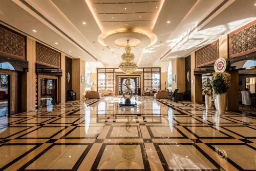 Lobby, Golden Chariot Vasai - Hotel and Spa in Vasai