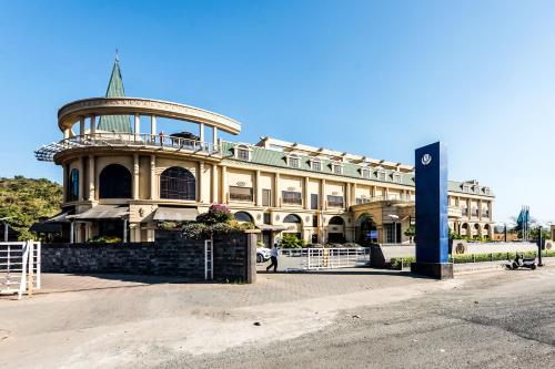 ゴールデン チャリオット ヴァサイ ホテル アンド スパ