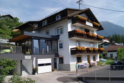 Exterior view, Pension Waldesruh in Tarrenz