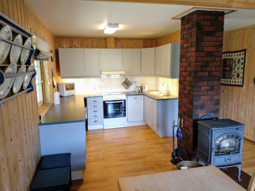 virtuve, Hogstul Hytter - Knatten - 3 Bedroom Cottage in Tuddal