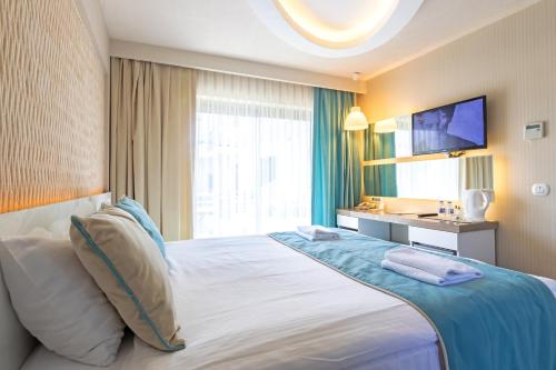 D Hotel Spa & Resort - image 4