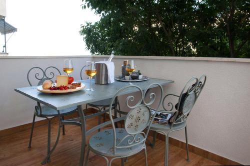 Modern apartment near beach Split, Split (photo 4)