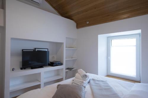 Seven Hills Duplex Eco-Cottage - image 2