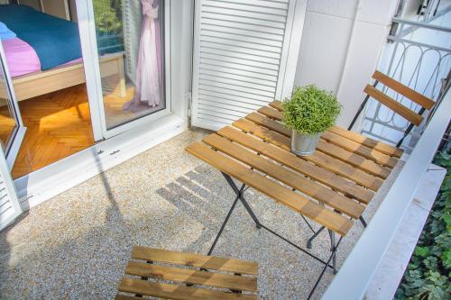  Fully renovated and relaxing apartment in Athen