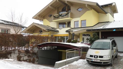  Appartement Holiday + Villa Theresa, Kaprun bei Fusch an der Glocknerstraße