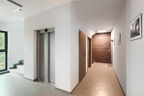 City Apartments - Marii Ludwiki 7 - image 3