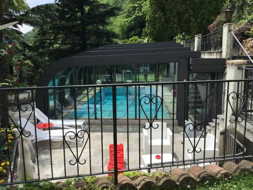  Mon Amour appartamento in villa vista lago a Lugano-Melide, Pension in Melide