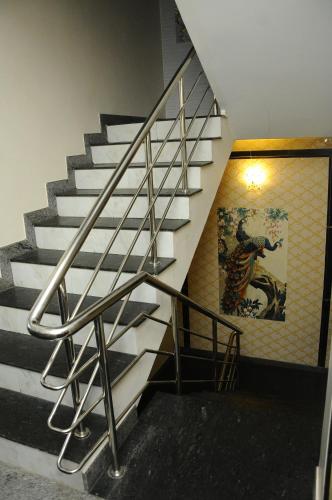 Hotel Lovely Nest in Gandhipuram