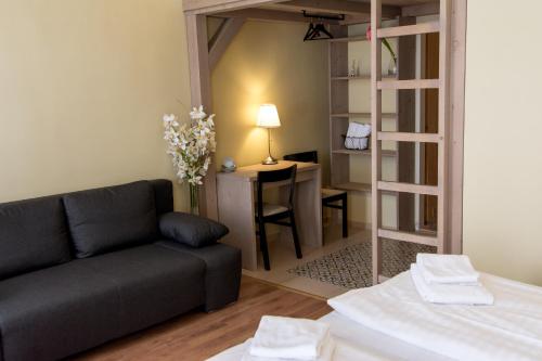 Family Room image 2
