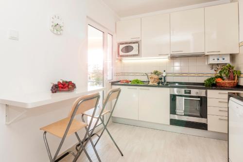 ห้องครัว, Ericeira T2 Navegantes Apartment in เซาท์บีช