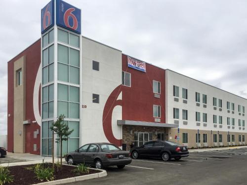 Motel 6-Livingston CA - Merced County - image 3
