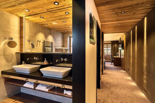 Zedernhof Gesundheits- & Wellnesshotel 4.3km von Pösing entfernt