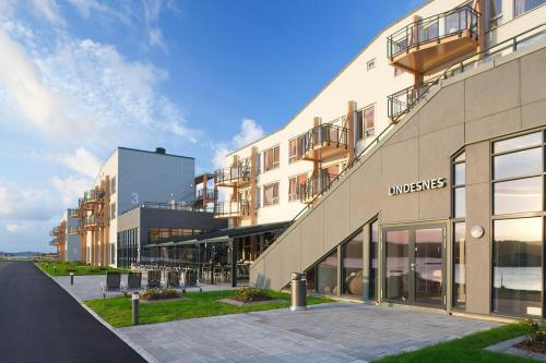 Lindesnes Havhotel - Accommodation - Spangereid