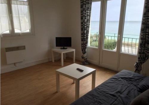 T4 AUDIERNE SPLENDIDE VUE SUR MER photo 22