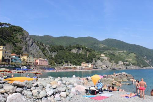 Seaview Apartment Monterosso, Cinque Terre Seaview Apartment Monterosso, Cinque Terre