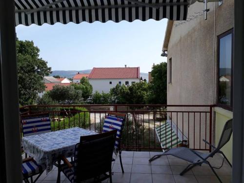  Apartments Kanjon in Starigrad-Paklenica
