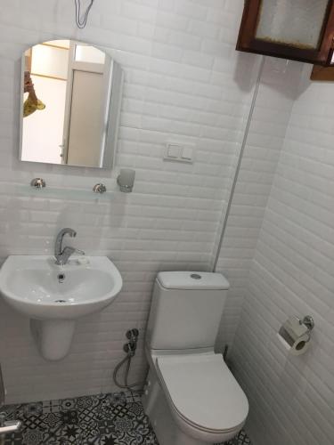 Miss Hotel Karya - 화장실