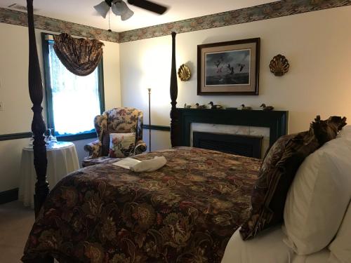 Parsonage Inn Bed and Breakfast