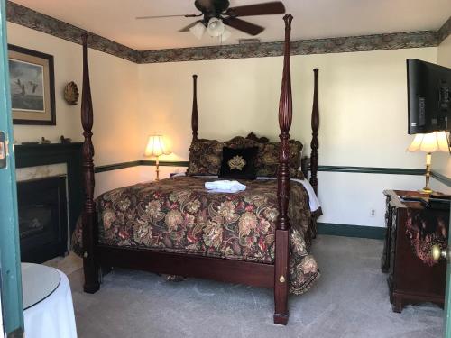 . Parsonage Inn Bed and Breakfast