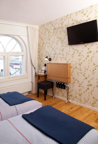 14681817 Annas Hotell