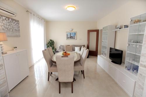 Apartment Carmen - image 12