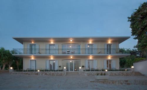 Studios Angeliki 2