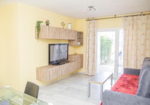  1BR Beachfront complex - Mi Capricho in Sitio de Calahonda