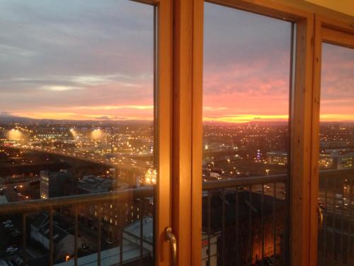 Suite 16 Glasgow, Glasgow, Glasgow