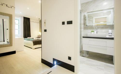 Well Of Life Luxury Rooms, Split (photo 10)