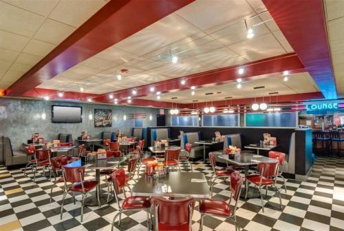 Best Western Plus Portsmouth Hotel & Suites - image 2