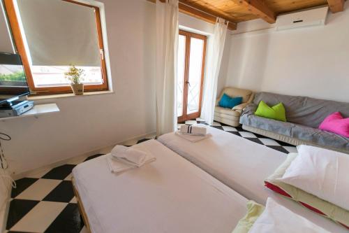 Apartments Grozdana - image 4