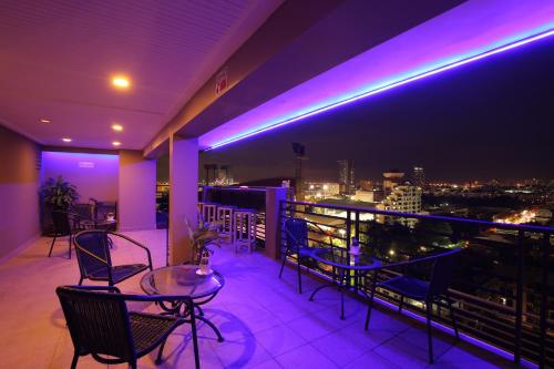 バンコク インター プレイス ホテル