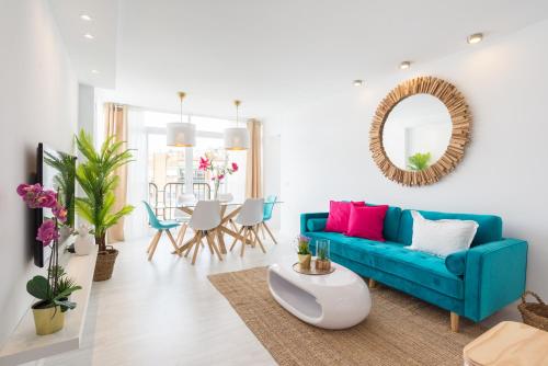 Stunning Spacious City Apartment with free parking 3