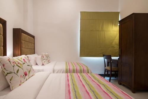 Three-Bedroom Apartment image 10