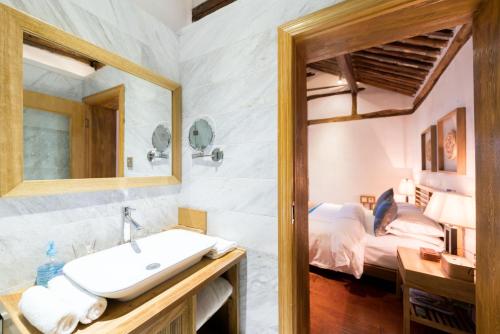 146928630 Dali Old Courtyard Boutique Inn