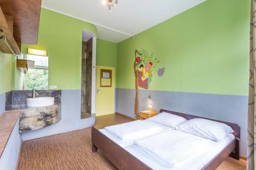 Sunflower Hostel Berlin - image 12