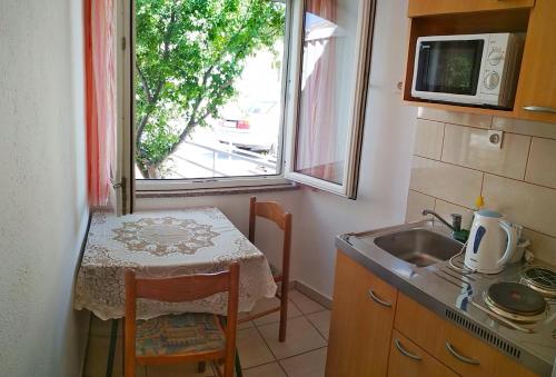 Studio Apartment image 10