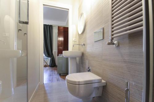 Bathroom, Torre Sant'Antonio in Tivoli