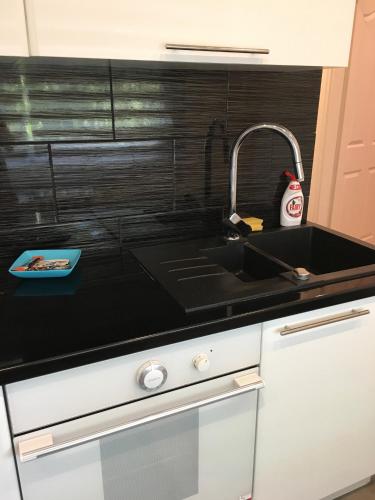 Igenyes Lakas in Eszaki Varos