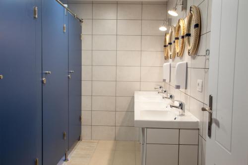 Bathroom, Hostel Adriatic Piran in Piran