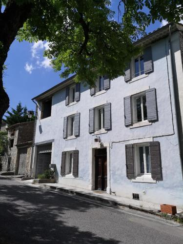 La maison Bleue - Location saisonnière - Céreste