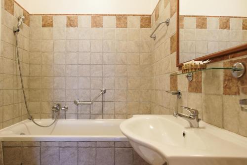 Hotel Tivoli Prague - image 7