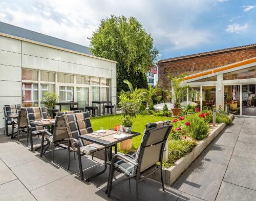 Best Western Plus Delta Park Hotel - image 30