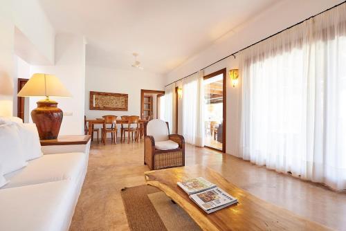 Can Mares - image 14