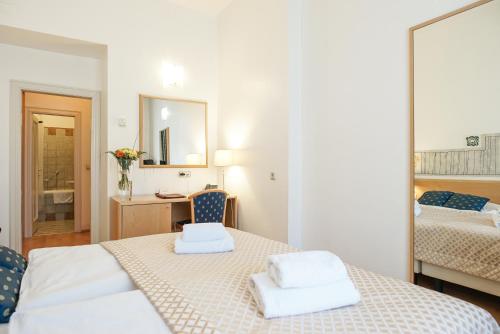 Hotel Tivoli Prague - image 9