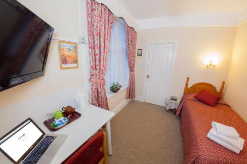 Gatwick Turret Guest House