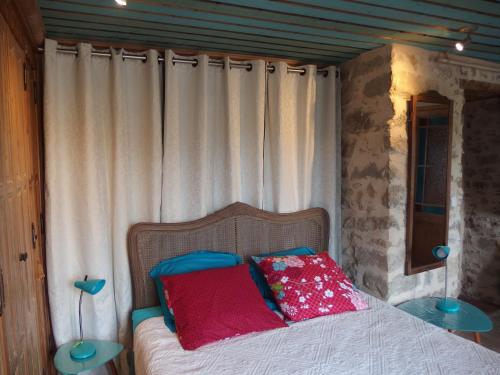 Riverside Home Cottage - image 4